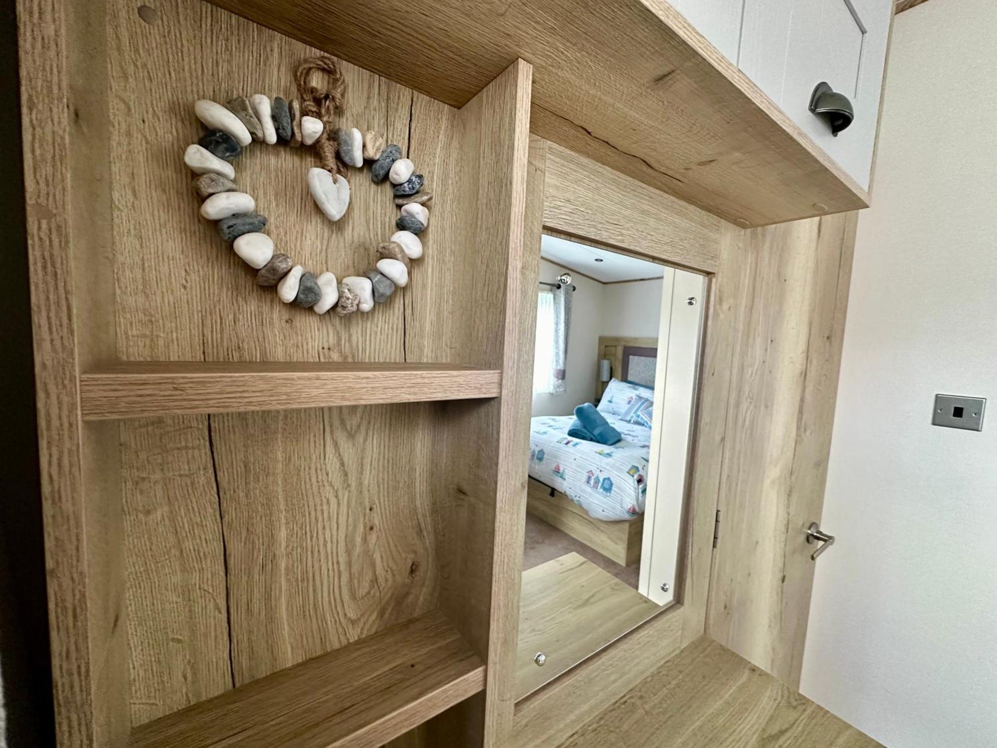 The Boat House, Hot Tub Lodge South Cerney Bagian luar foto