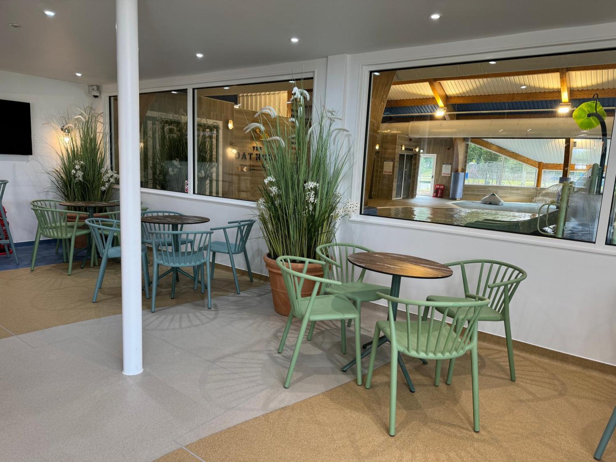 The Boat House, Hot Tub Lodge South Cerney Bagian luar foto